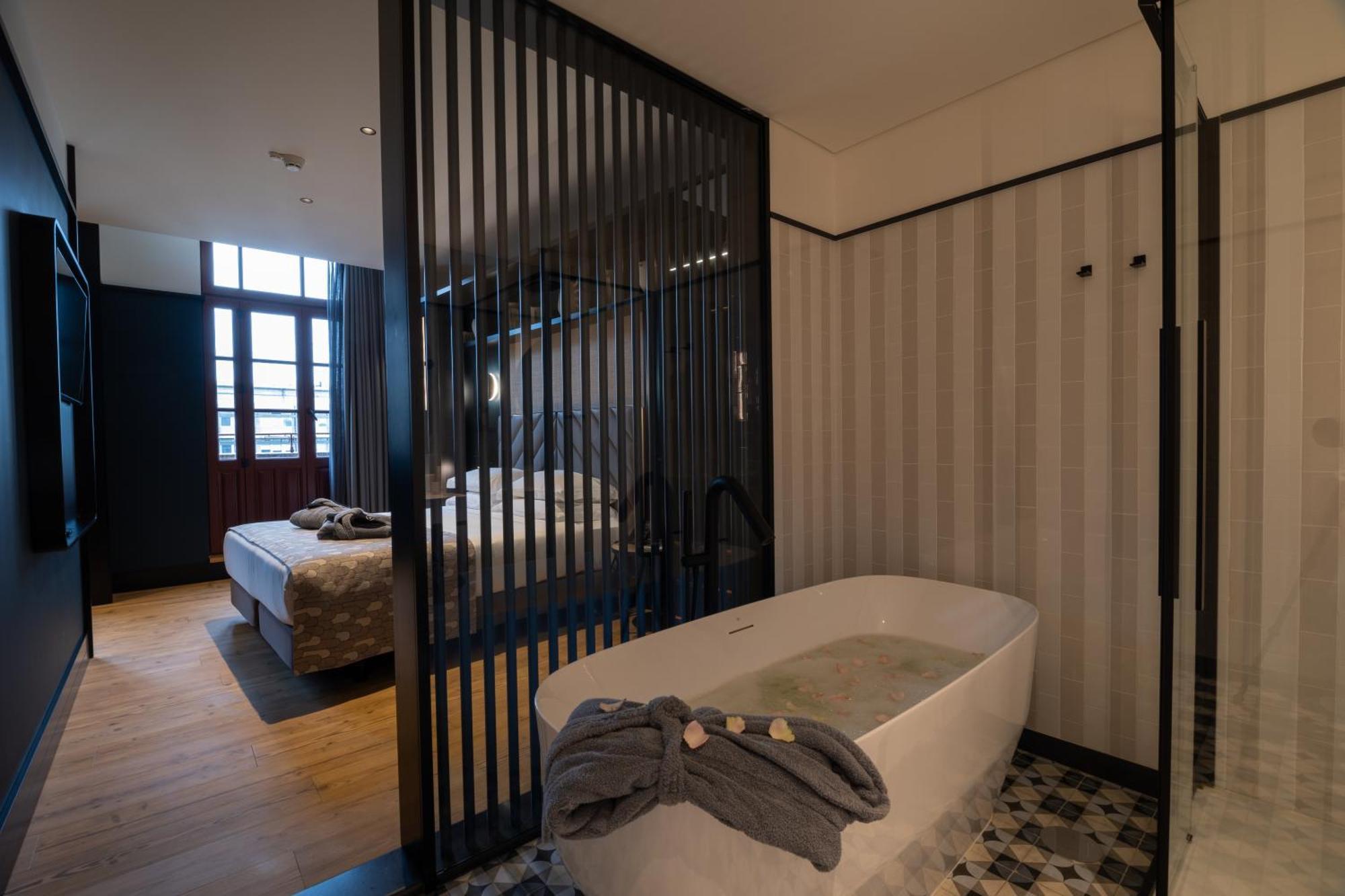 Axis Porto Club Aliados Hotel ภายนอก รูปภาพ